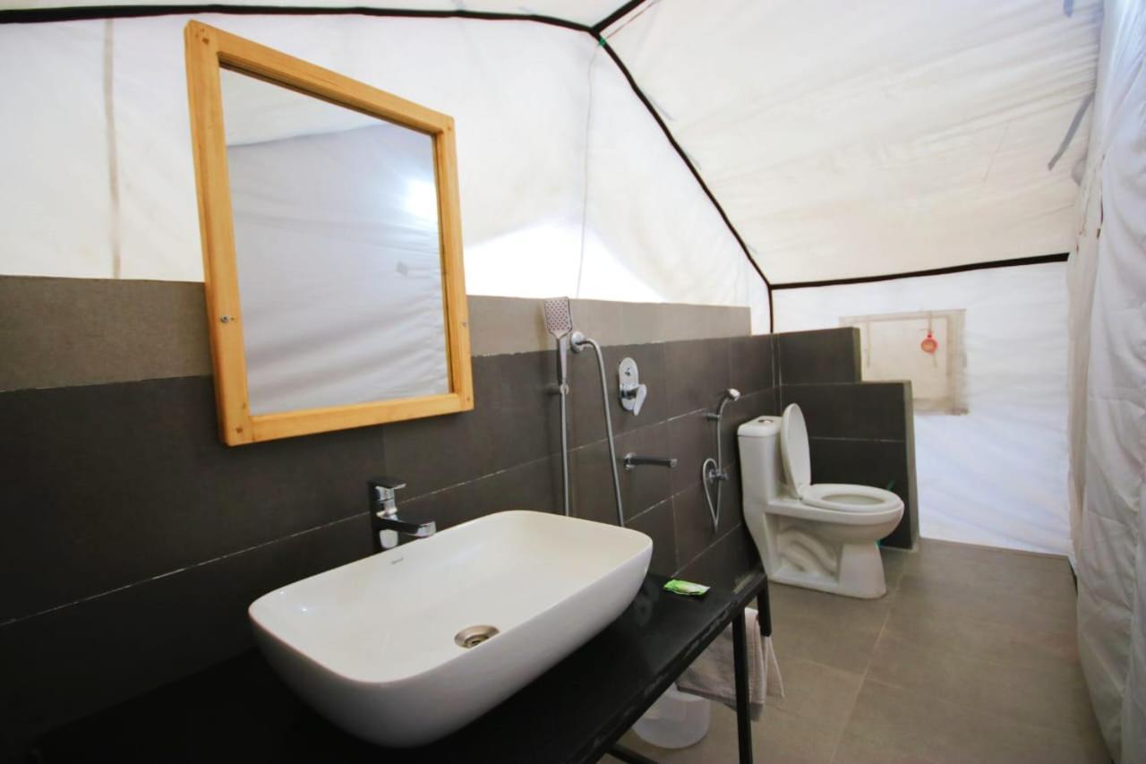 Camp Redstart Hotel Лех Екстериор снимка